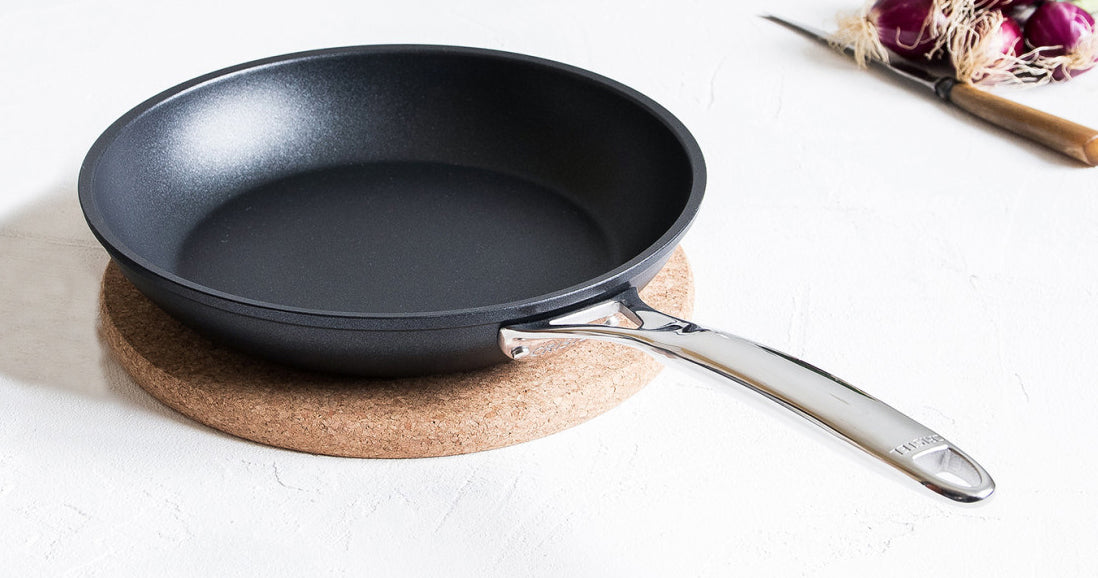 Frying pan ø 24 cm - Non-stick aluminum (585425) (1 X 1 unit)