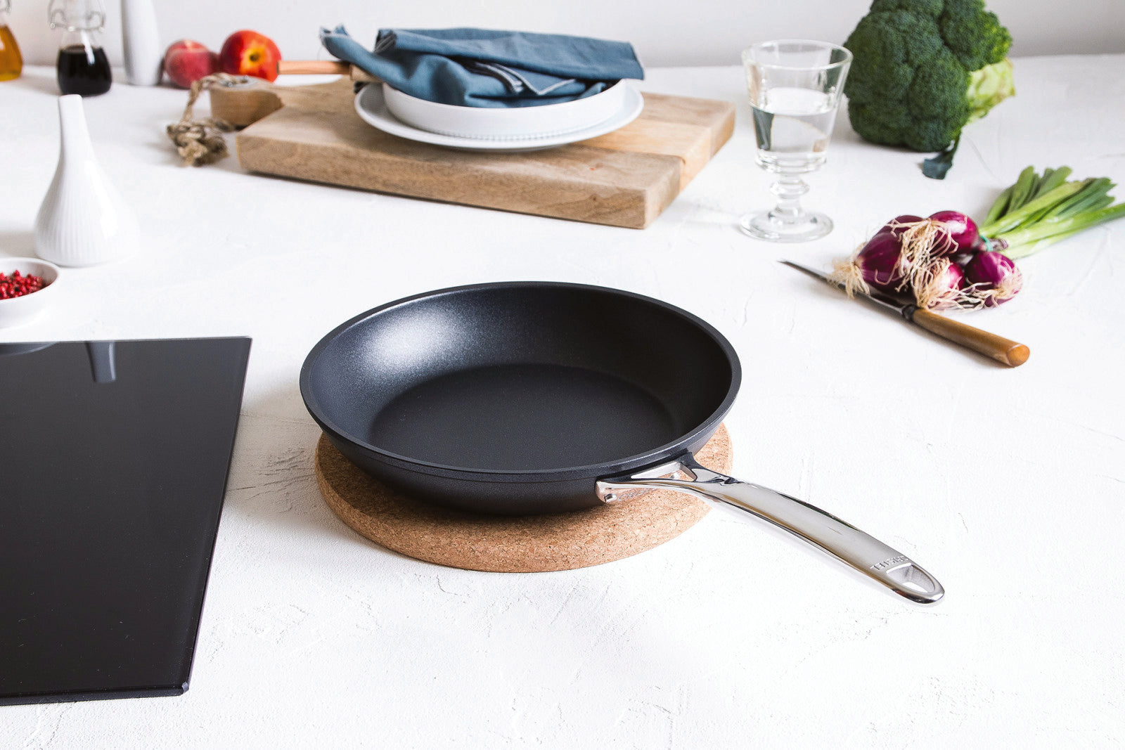 Non-stick frying pan ø 30 cm ( A70247 ) (1 X 1 unit )