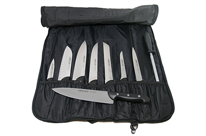 Trousse à couteaux - 7 couteaux + 1 fusil à aiguiser (1 X 1 unité ) - 096397